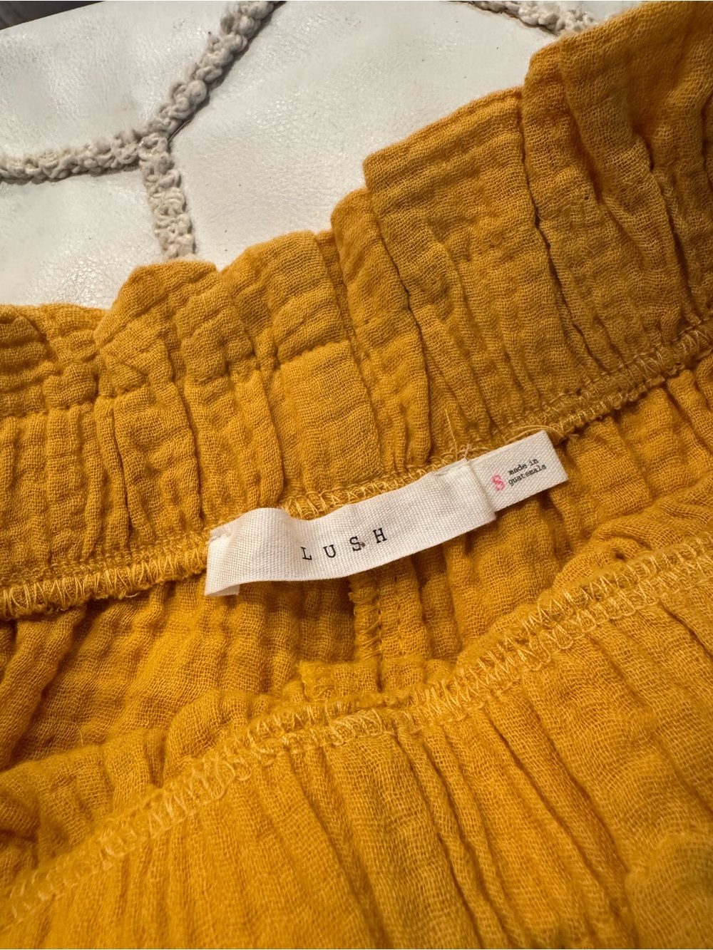 Summer Staple! Elastic-Waist Comfy Shorts with pockets! - Picture 4 of 6